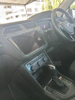 Volkswagen Tiguan 2019 Black