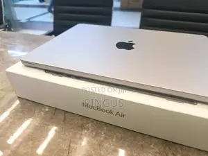 New Laptop Apple MacBook Air 2024 M3 13-inch 16GB Apple M3 SSD 256GB
