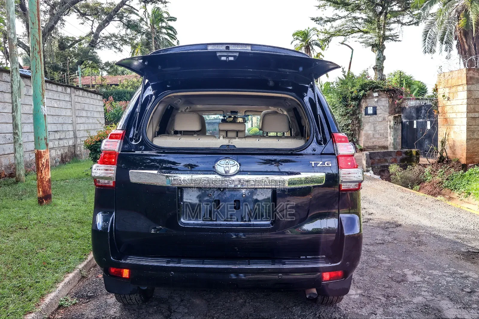 Toyota Land Cruiser Prado 2.8 D-4D 2015 Black