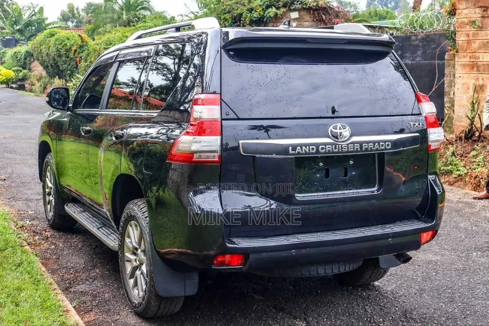 Toyota Land Cruiser Prado 2.8 2017 Black