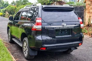 Toyota Land Cruiser Prado 2.8 2017 Black