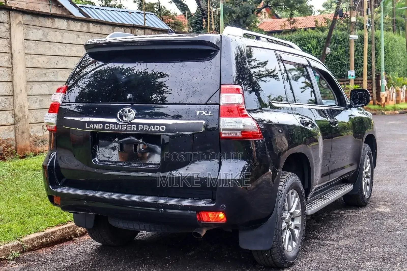 Toyota Land Cruiser Prado 2.8 2017 Black