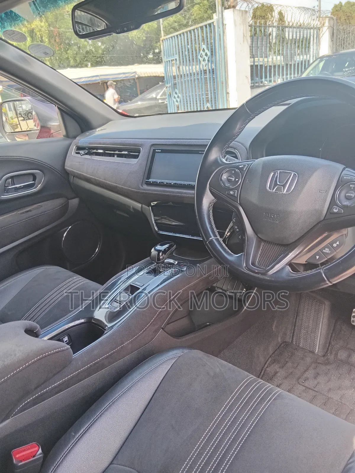 Honda Vezel 2019 Red