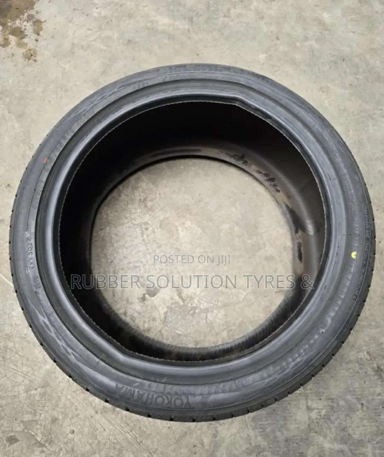 275 /35 R19 Yokohama Tyres 100 W Bluearth-Gt