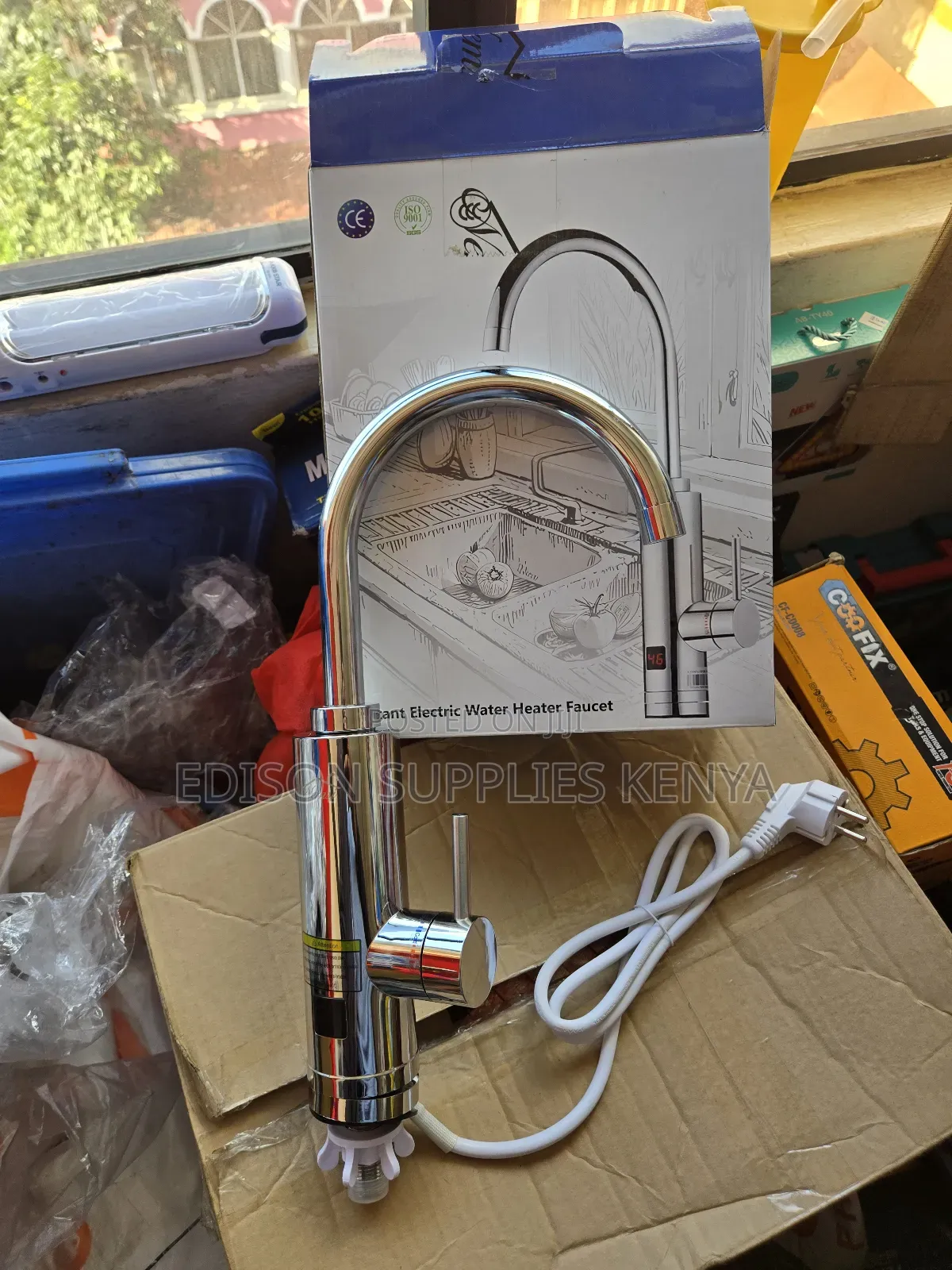 Digital Instant Heater Tap Pillar Hot Water Tap For Kitchen Salon