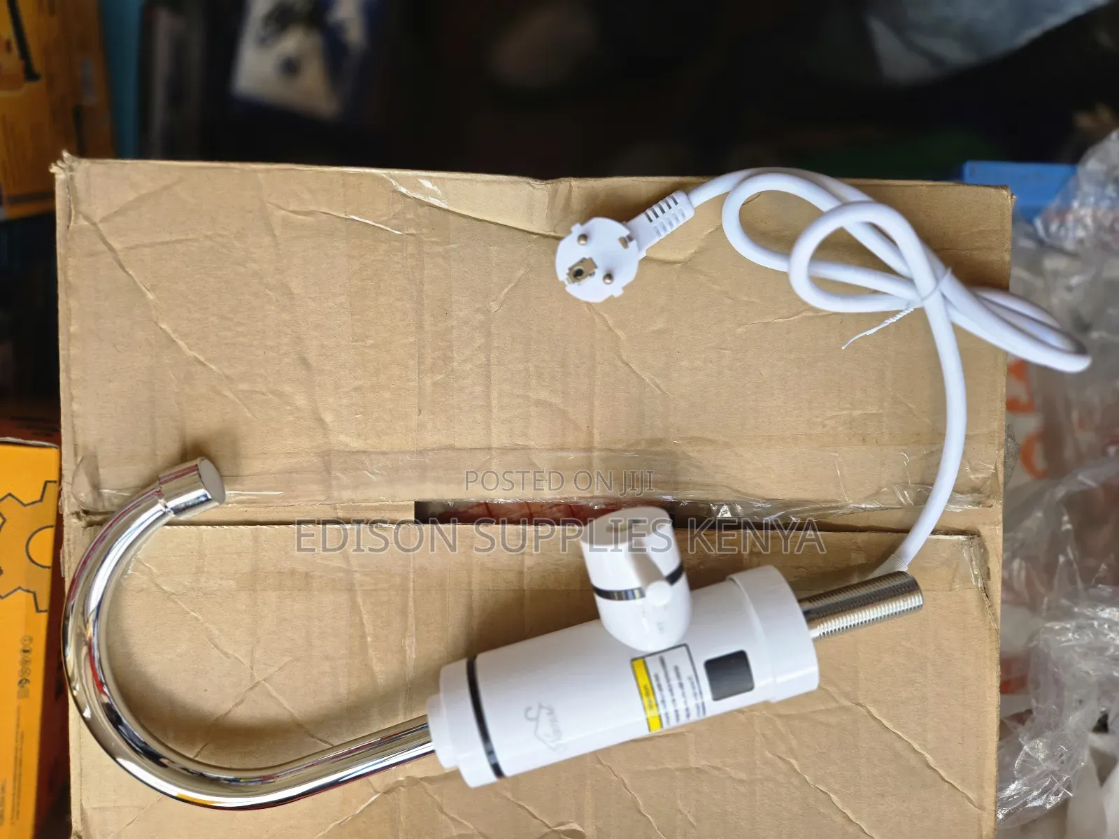 Digital Instant Heater Tap Pillar Hot Water Tap For Kitchen Salon