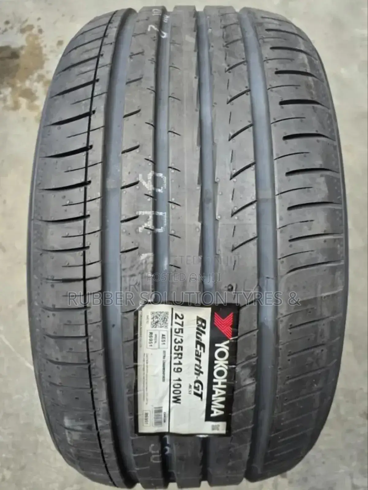275 /35 R19 Yokohama Tyres 100 W Bluearth-Gt