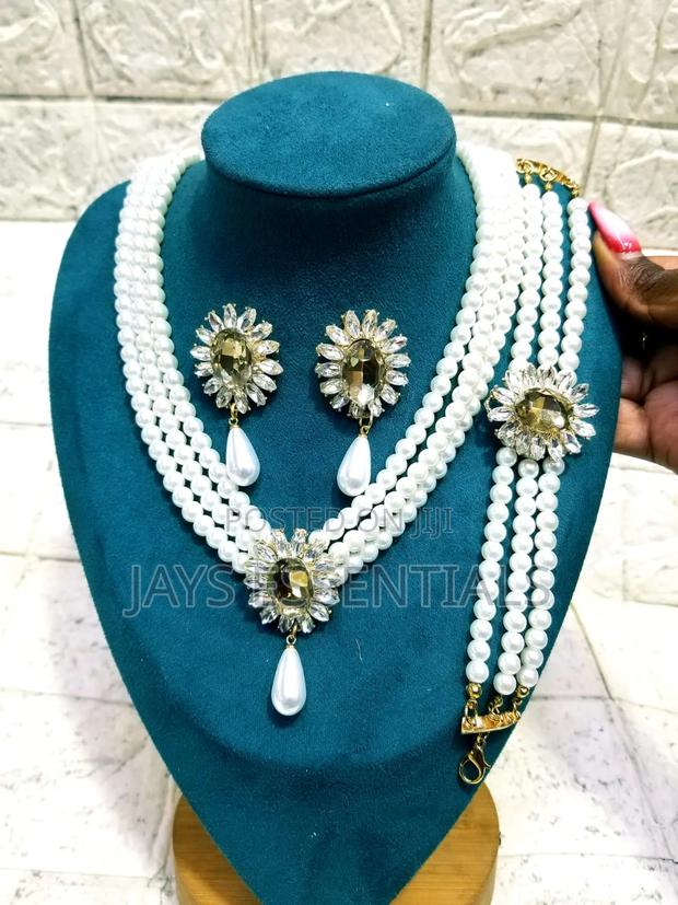 Elegant Pearl Jewelry Sets - thumbnail 4