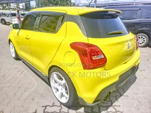 Suzuki Swift 2019 Yellow