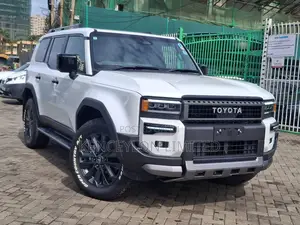 New Toyota Land Cruiser Prado 2.8 2024 White