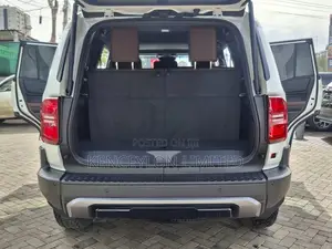 New Toyota Land Cruiser Prado 2.8 2024 White