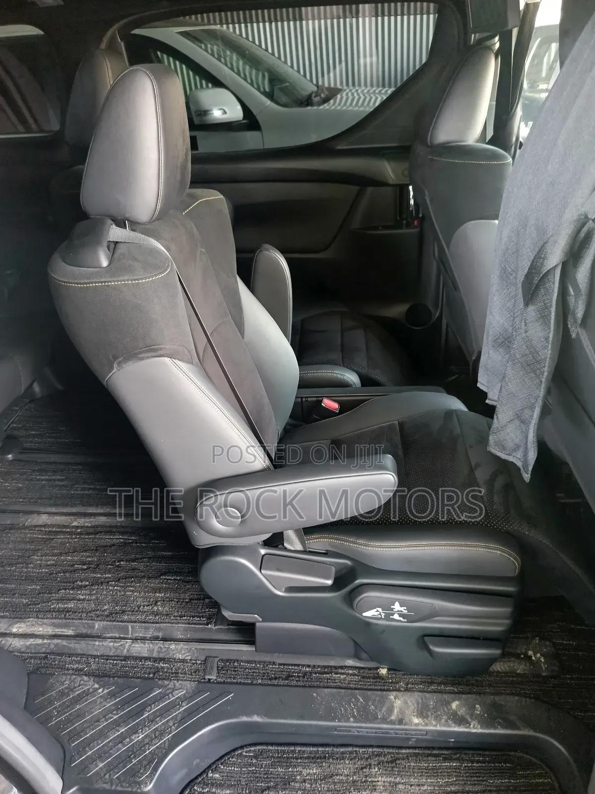 Toyota Alphard 2020 Black