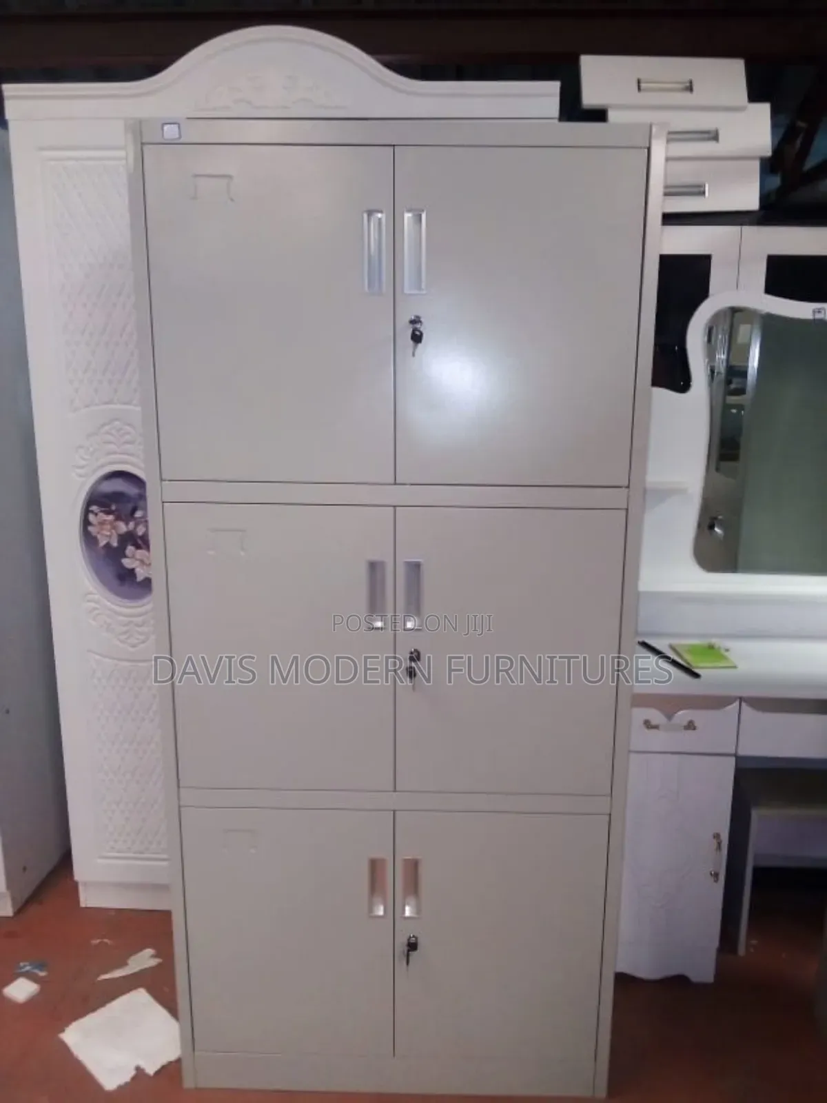 Drawers Filling Carbinet