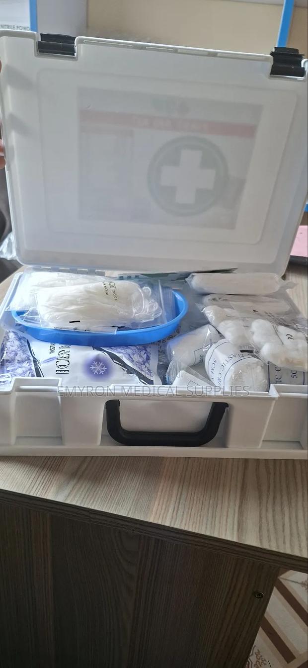 First Aid Kit(28 Essentials) - thumbnail 2