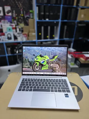 Laptop HP Elitebook 830 G11 16GB Intel Core i5 SSD 512GB