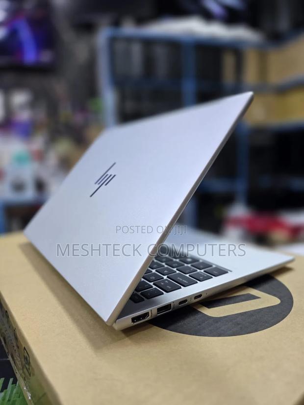 Laptop HP Elitebook 830 G11 16GB Intel Core i5 SSD 512GB - thumbnail 6
