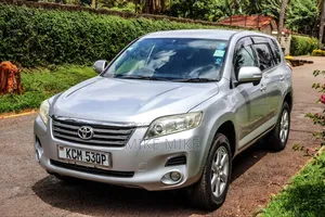 Toyota Vanguard 2010 Silver