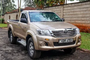 Toyota Hilux 2010 Gold