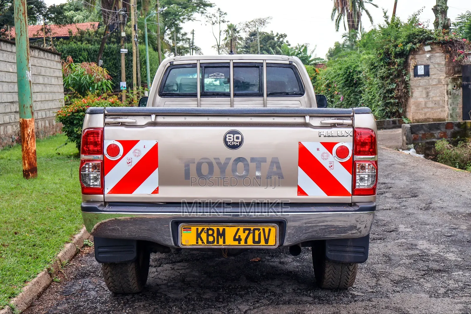 Toyota Hilux 2010 Gold