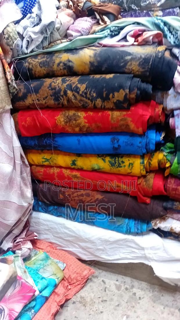 Backless Dera - main view