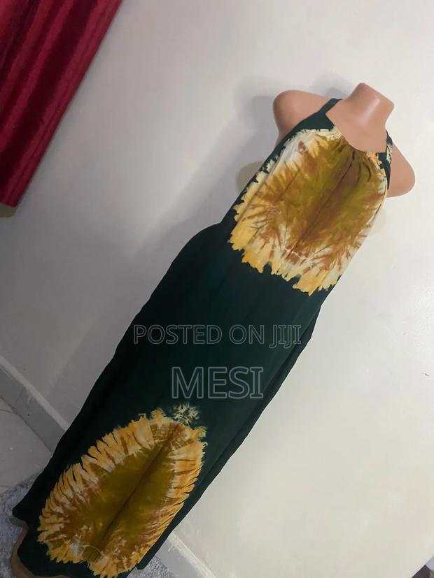 Backless Dera - thumbnail 4