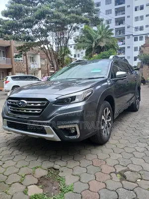 Subaru Outback Premium 2022 Gray