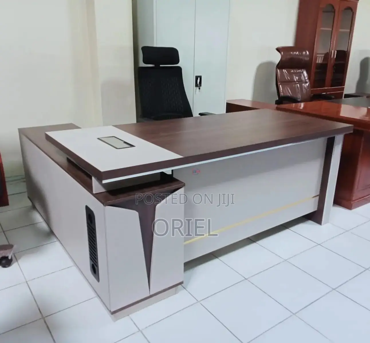 Modern Office Desk : Advanced 1.6m Executive L-Shaped Office Desk
