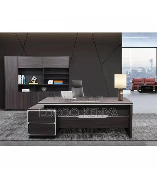 Office Desk; 1.6 M Executive Gray L Shape in Colour Office Desk - thumbnail 3
