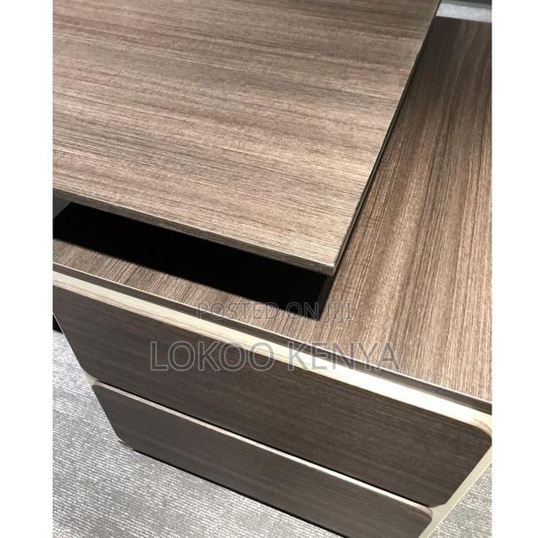 Office Desk; 1.6 M Executive Gray L Shape in Colour Office Desk - thumbnail 9