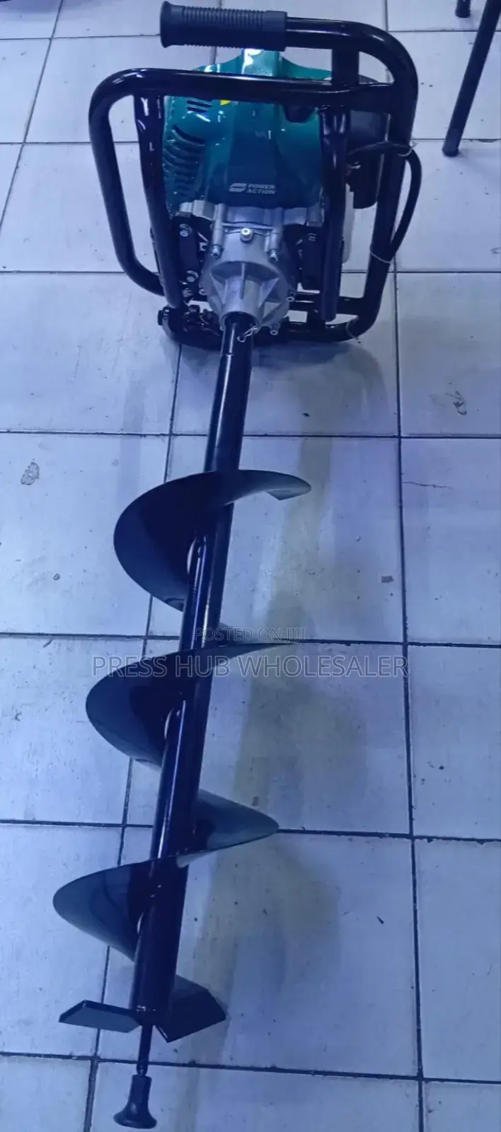 Poweraction Earth Auger, a Petrol-Powered