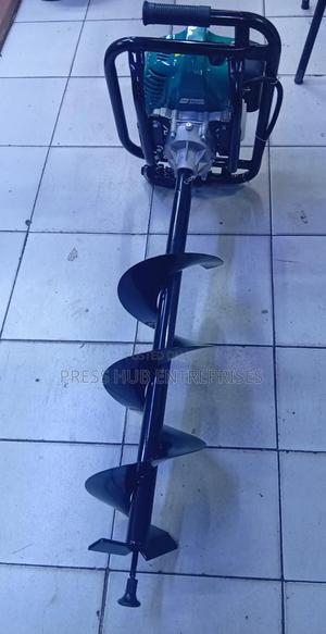 Poweraction Earth Auger, a Petrol-Powered√°° - main view