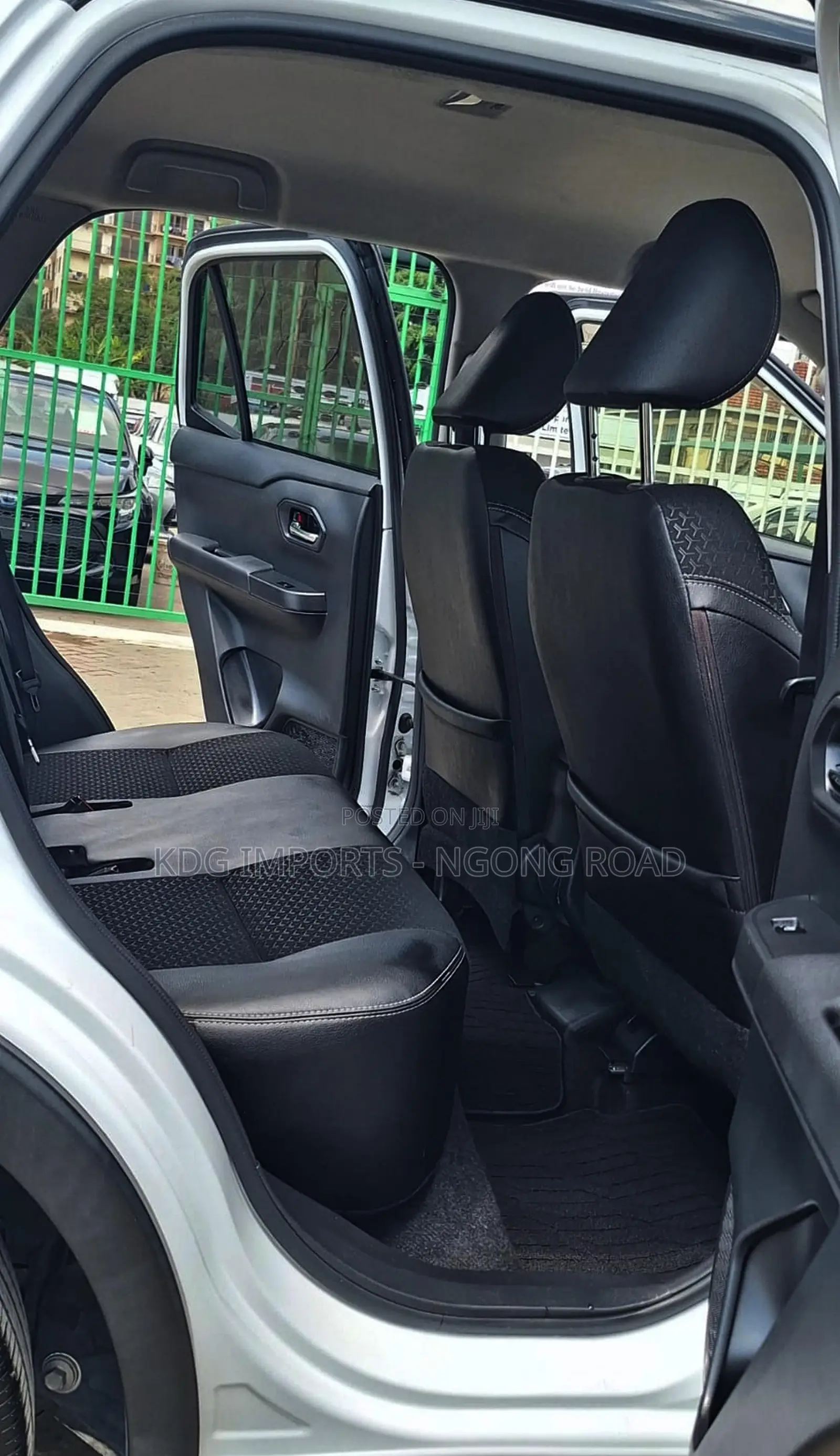 Daihatsu Rocky 2019 White