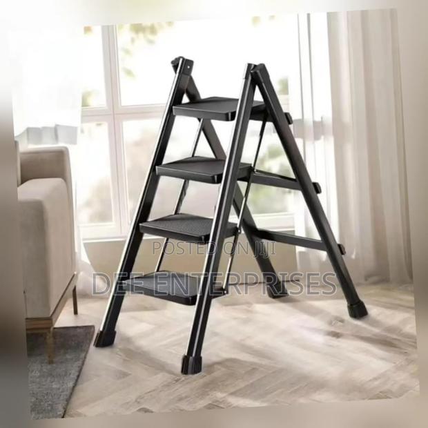 4 Steps Portable Folding Ladder - main view