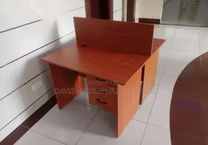 Resption Teble With Drawers