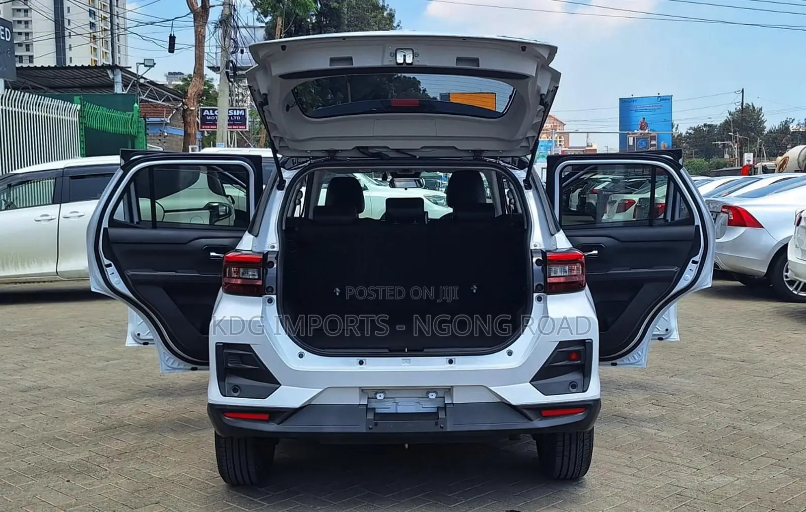 Daihatsu Rocky 2019 White