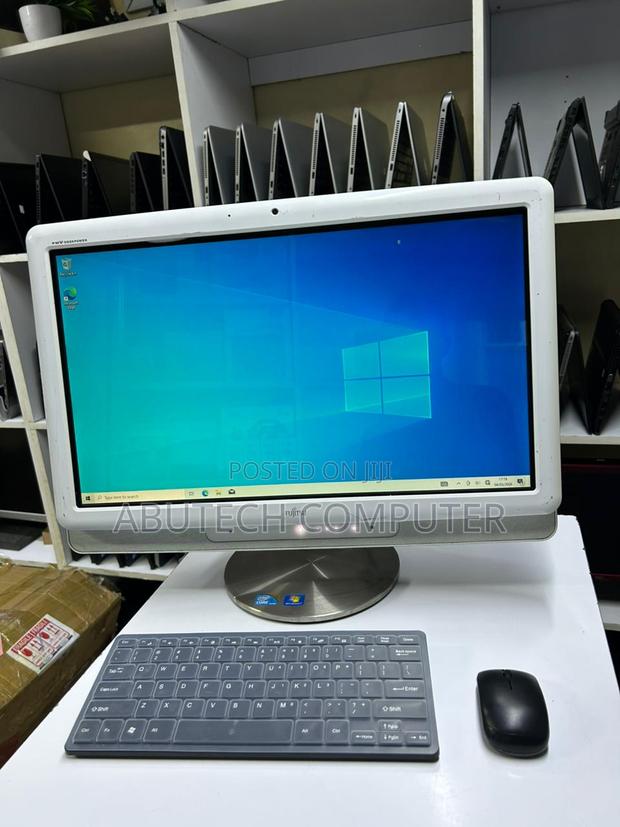 Desktop Computer Fujitsu Futro S940 8GB Intel Core i5 HDD 500GB