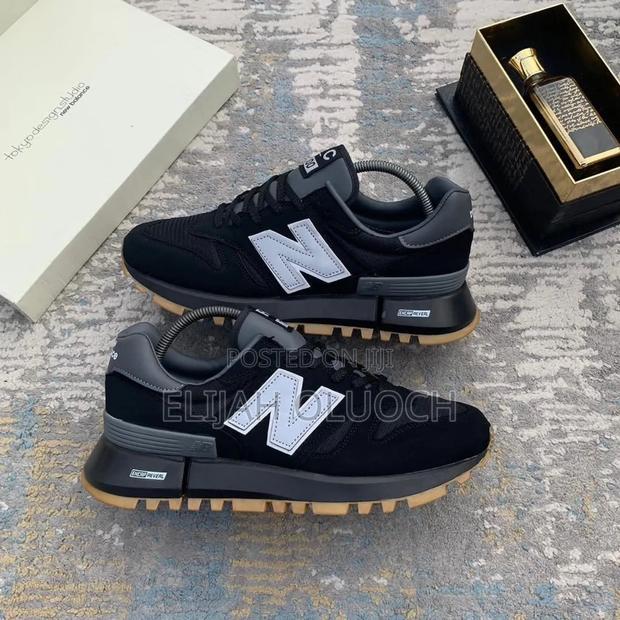 Quality Black New Balance Rc1300 - main view