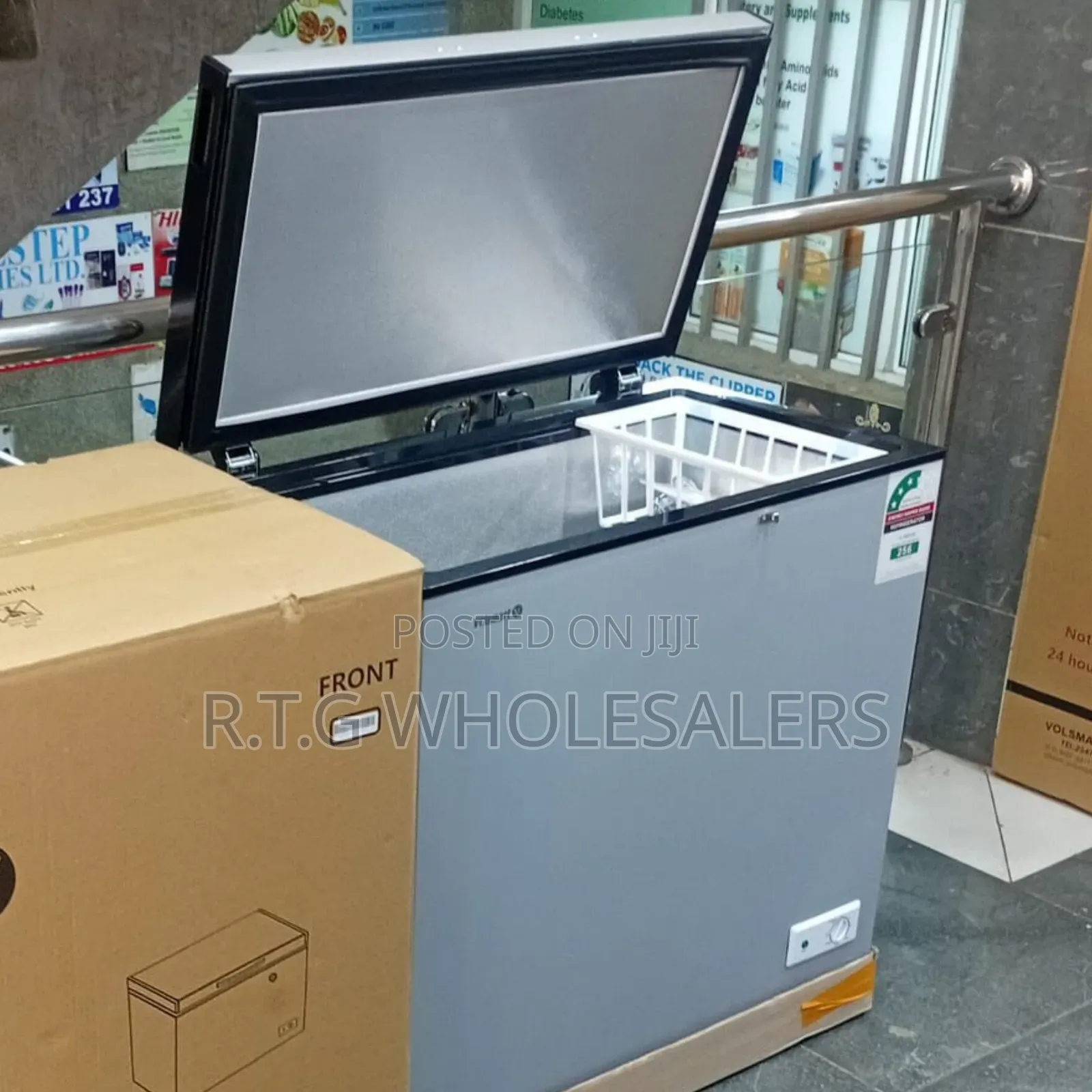 Volsmart 150 L Deep Freezer With Adjustable Thermostat