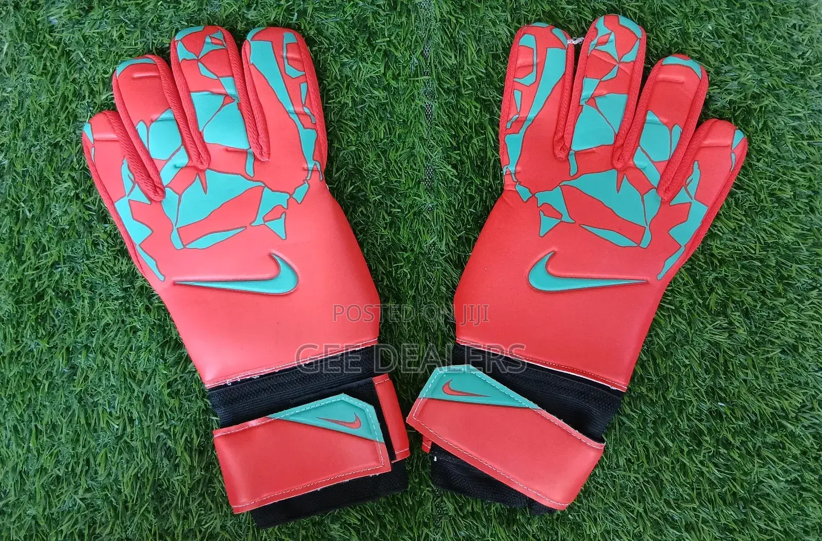 Nike Replica  Goalkeeper Gloves  Size 9,10,11
