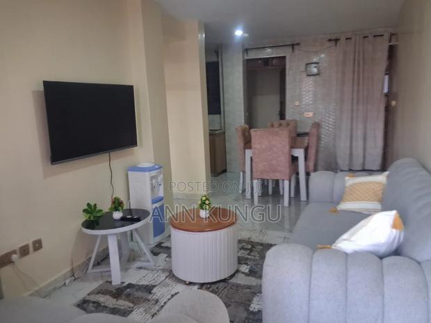 Cozy, Spacious and Clean Studios and 1 Bedroom Airbnb