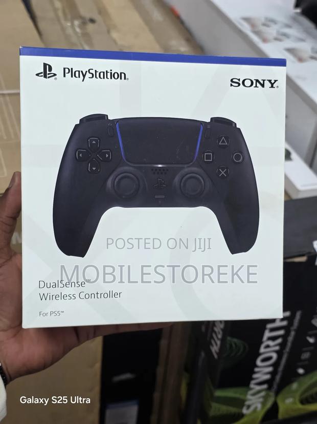 Playstation 5 Dualsense Wireless Controller - thumbnail 2