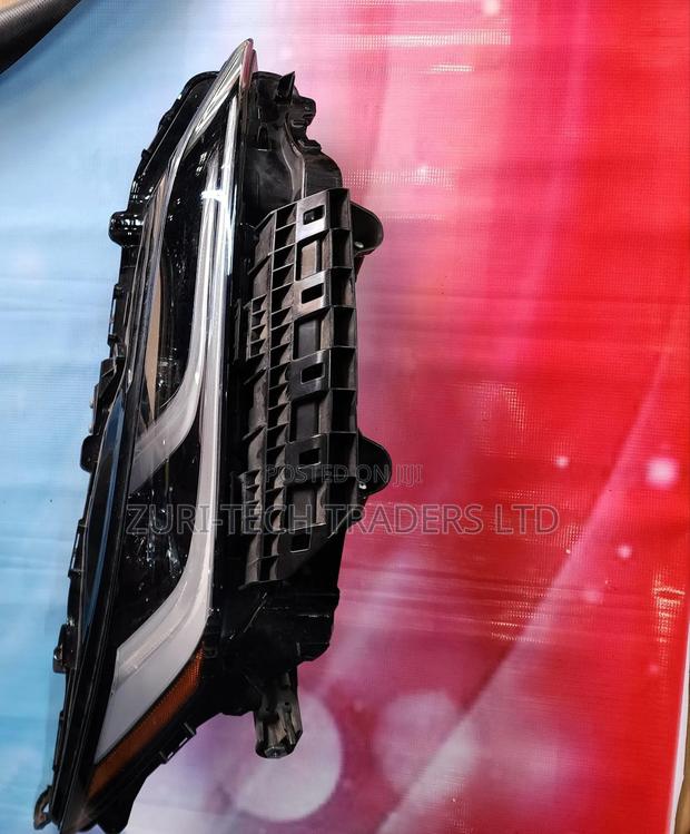 Harrier  2020 Headlight  Led Type - main view