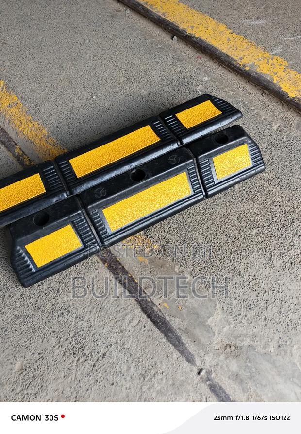 Rubber Car Stopper – Durable & Strong - thumbnail 2