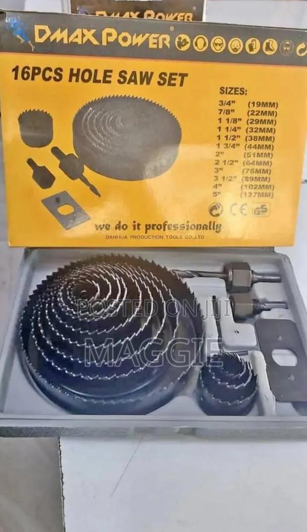 D-max Hole Saw Set
