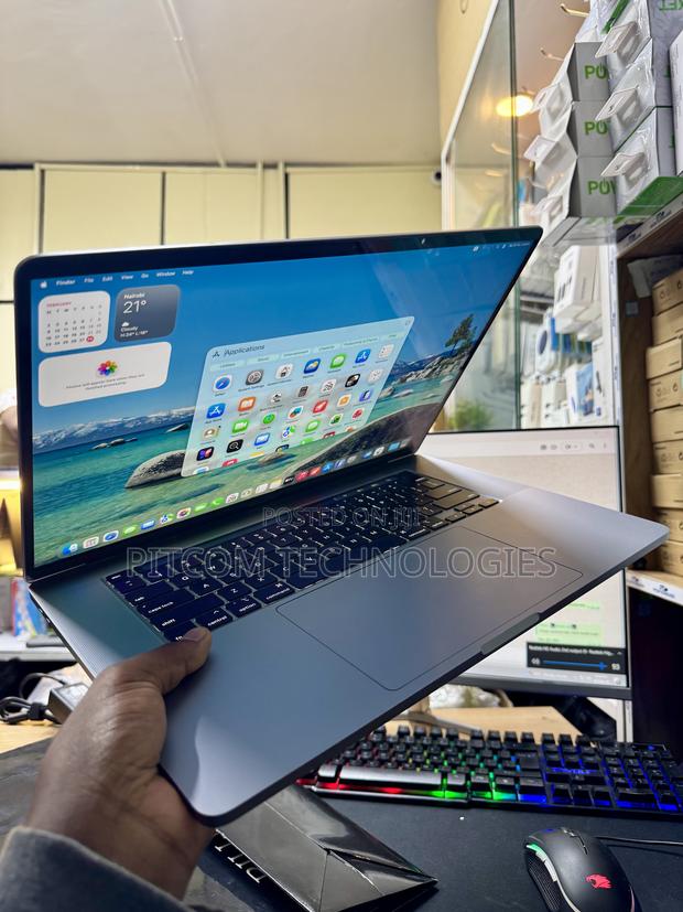 Laptop Apple MacBook Pro 2019 32GB Intel Core i7 SSD 32GB - thumbnail 4