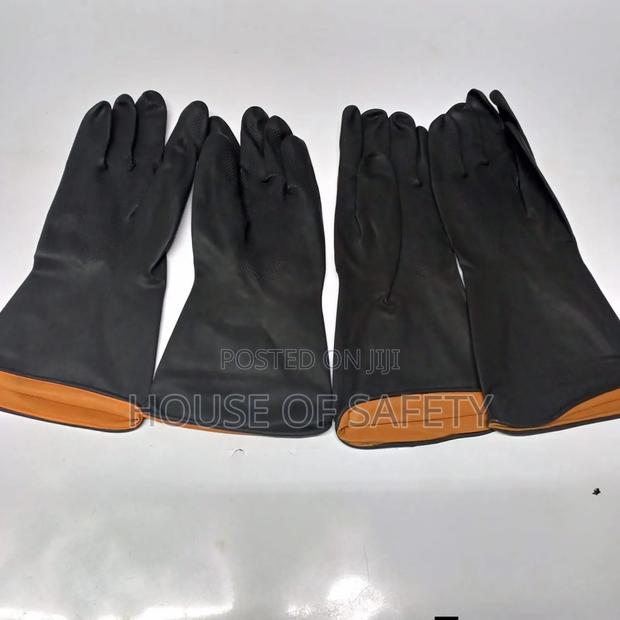 En Standards Rubber Gloves - thumbnail 2