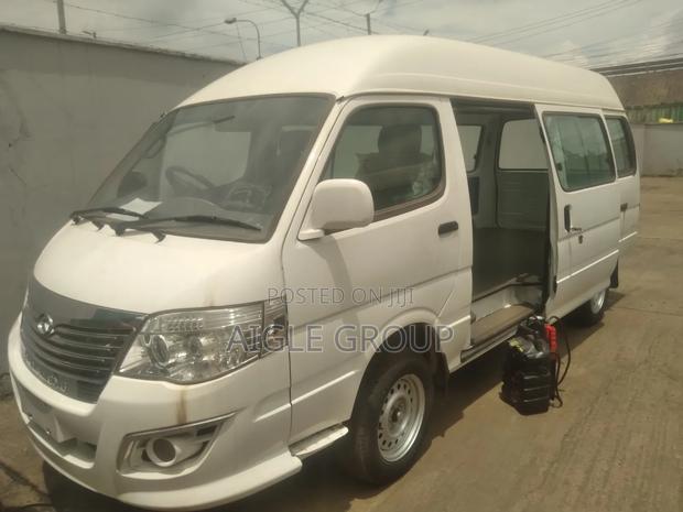 New King Long Kingwin 2025 White - thumbnail 2
