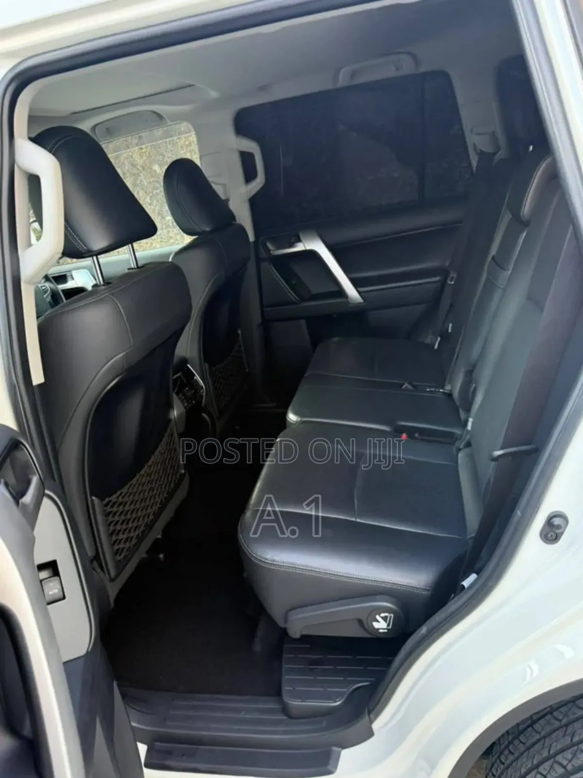 Toyota Land Cruiser Prado 2.7 2019 Pearl