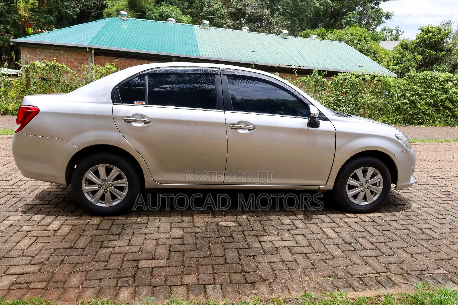 Toyota Axio 1.5 X 2WD 2014 Silver