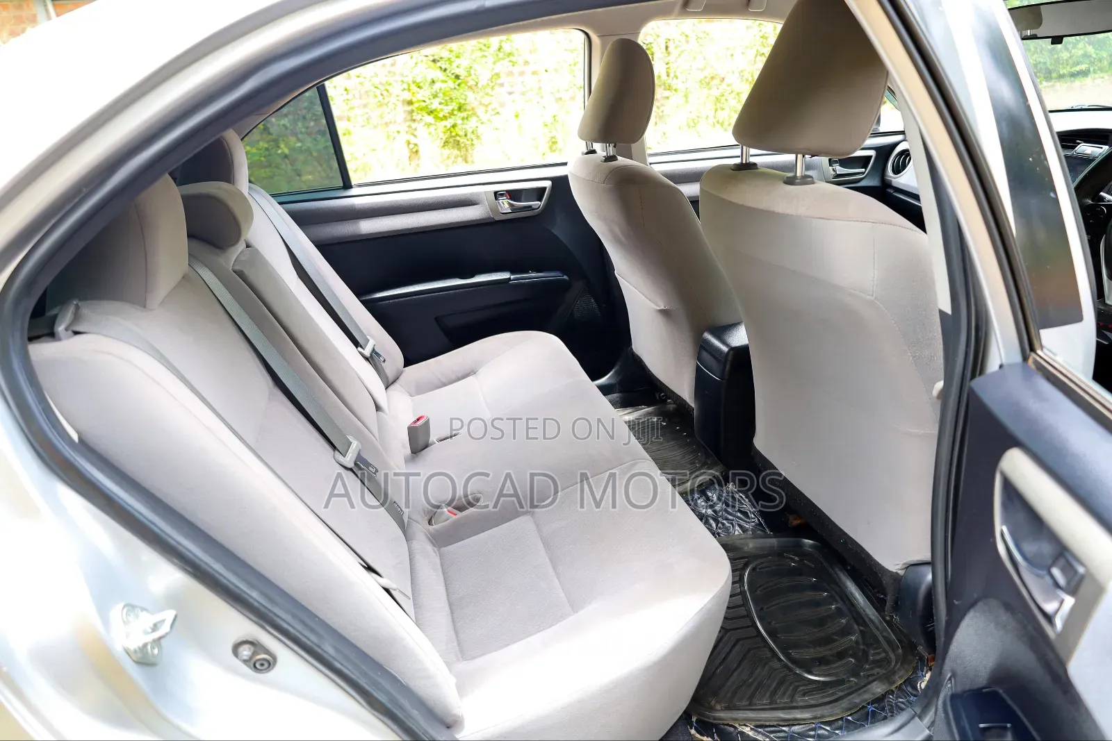Toyota Axio 1.5 X 2WD 2014 Silver